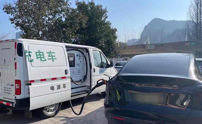 阆中汽车搭电