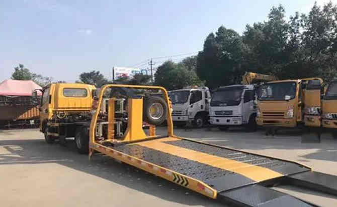 阆中汽车中途维修案例